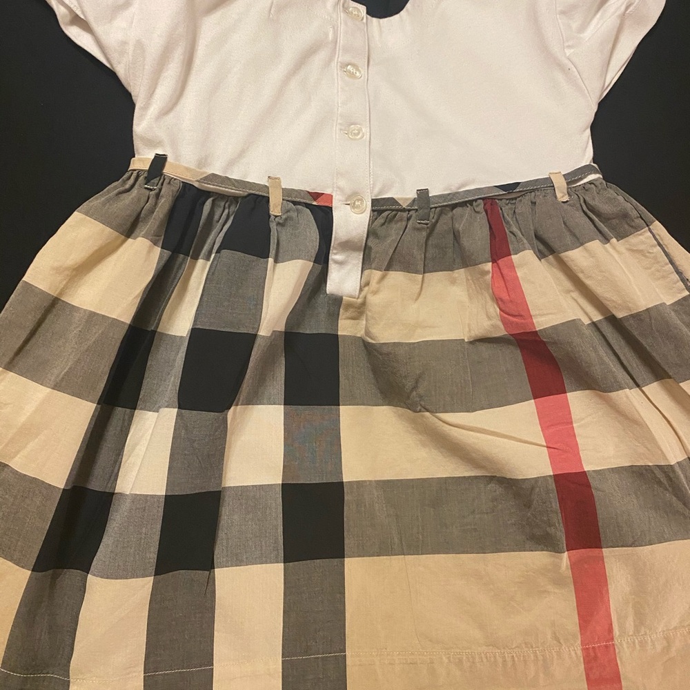 Burberry Kids Dress Size 5Y.